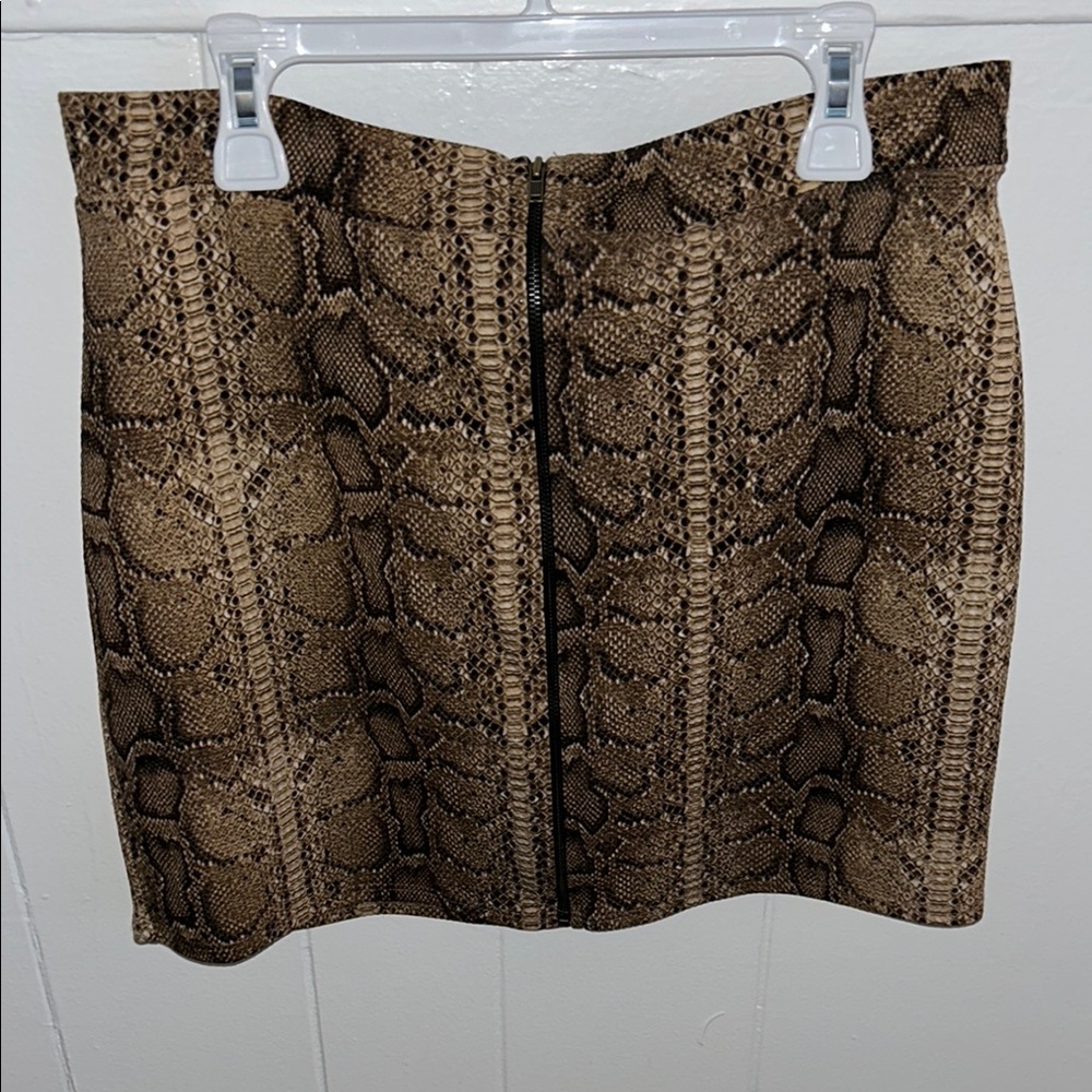 Windsor NWT! Snake Print Pencil Skirt
